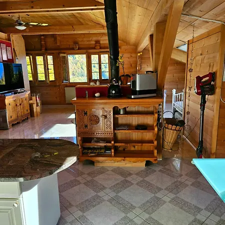 Gemuetliche Mit Sauna Inmitten Der Berge