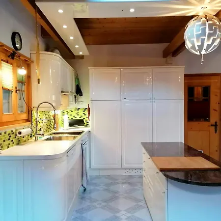 Lägenhet Gemuetliche Mit Sauna Inmitten Der Berge